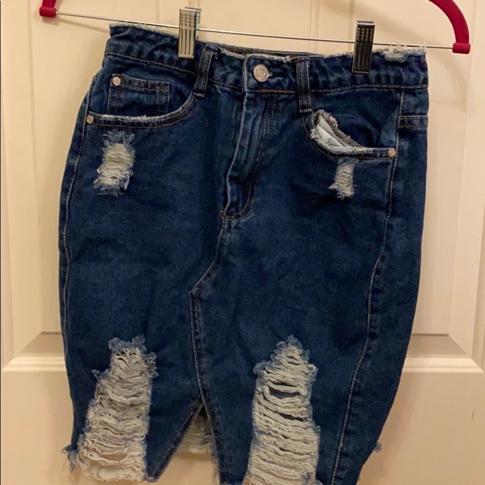 denim skirt